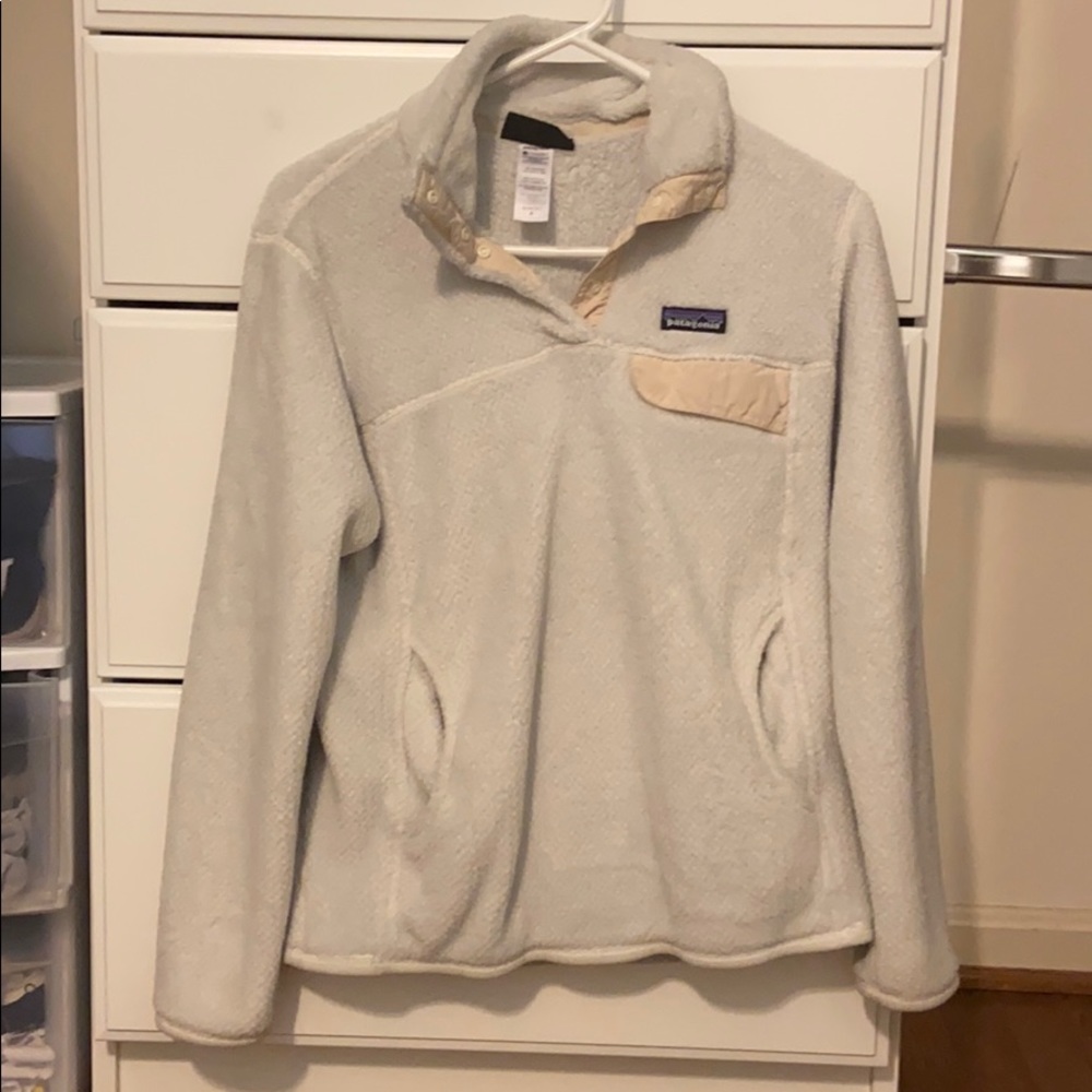 White Fleece Patagonia Synchilla Snap Jacket